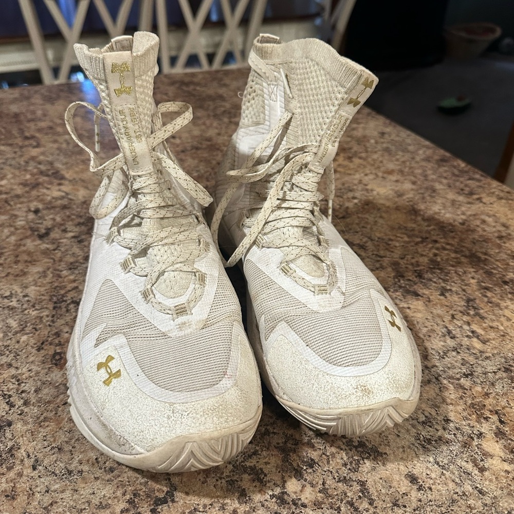 Under Armour Cream and Gold Volleyball/Basketball Shoes